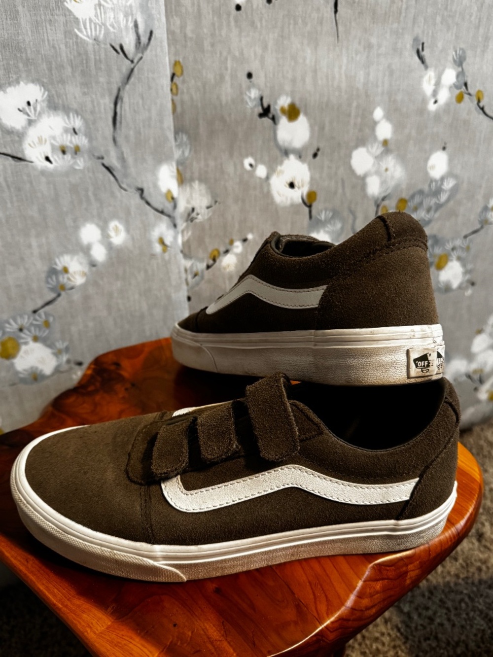 Olive Suede Leather Vans Sneakers with Velcro Straps Size 8